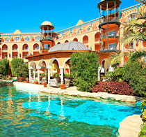 Grand Resort - familjehotell med bra barnrabatter.