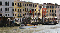Carlton and Grand Canal - ett av våra omtyckta romantiska hotell.