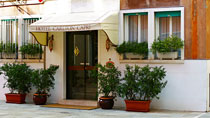 Hotell Hotel Capri Carlton – Utvalt av Ving
