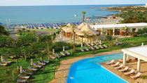 Olympic Bay Hotel - garanterat barnfritt.