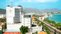 Koppla av på ett spahotell - Sunrise Nha Trang Beach Hotel & Spa.