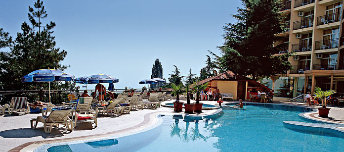 Koppla av på ett spahotell - Luna.