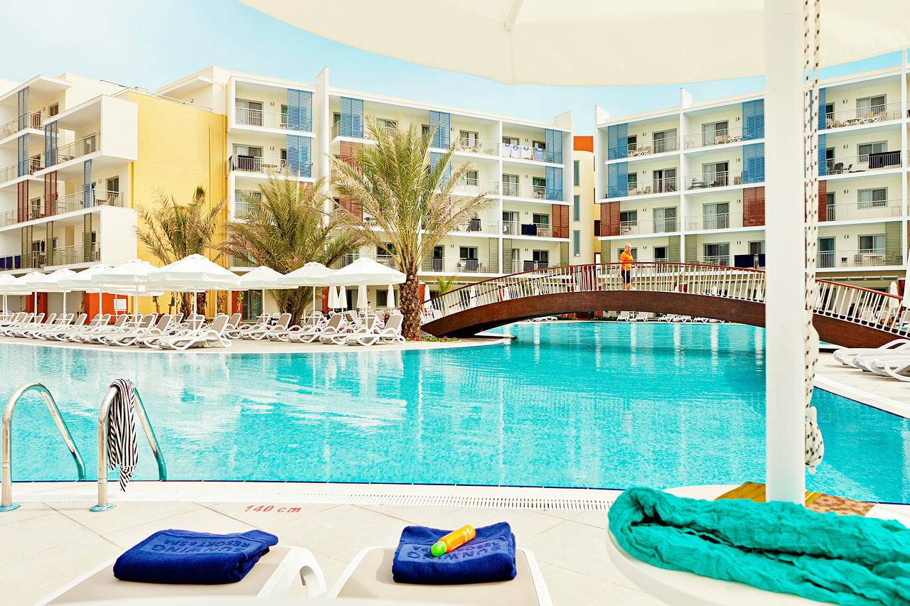 first-class honeymoon lodges london stafford motel london